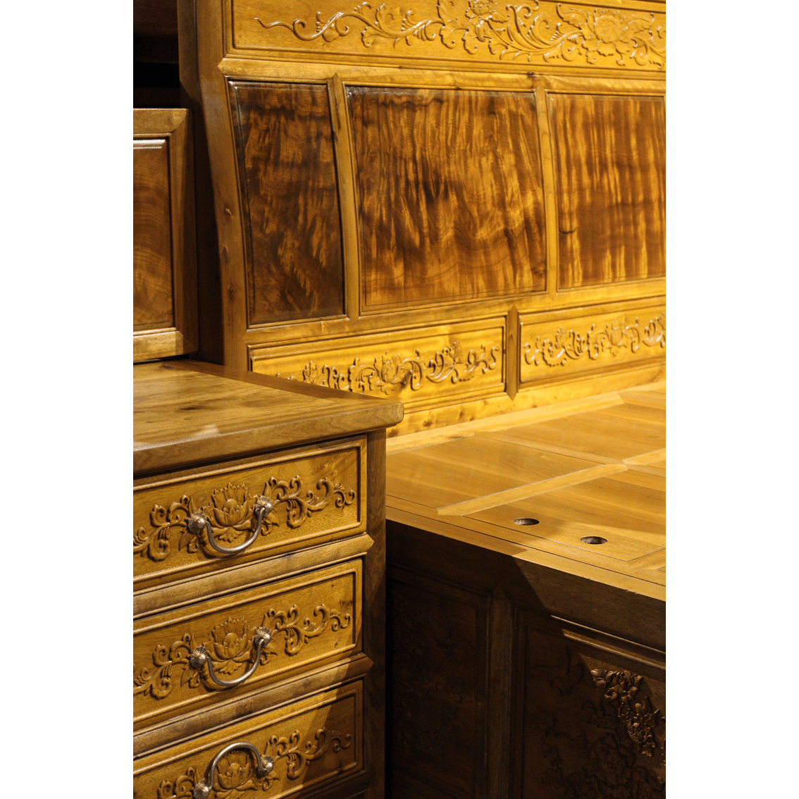 Golden Nanmu & Mortise and Tenon Joints Furniture  Chinese Bed And Bedside Tables