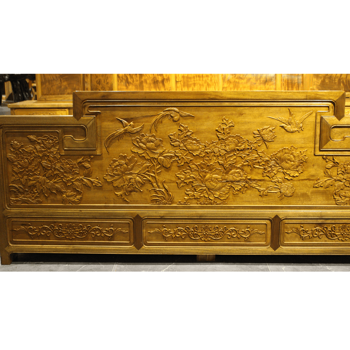 Golden Nanmu & Mortise and Tenon Joints Furniture  Chinese Bed And Bedside Tables